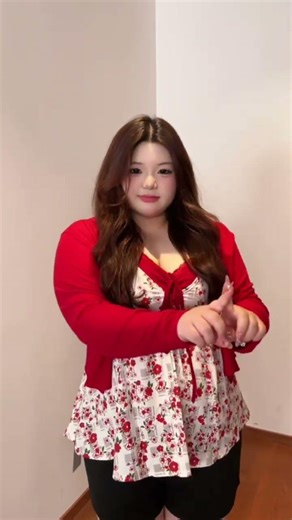 Rural Plus-Size Style: Transformations of a 200-pound Beauty