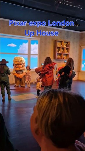 Pixar Experience London Up House #mundopixar #disney