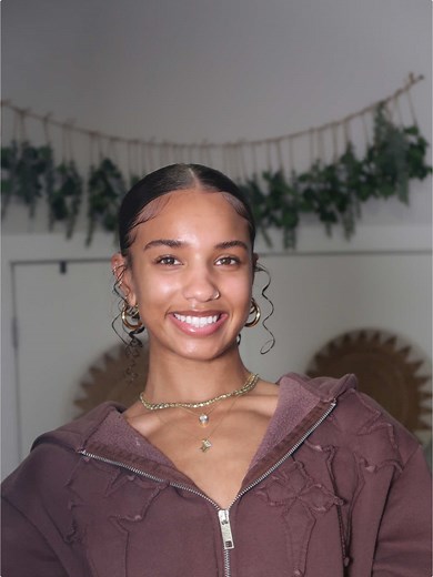 Slick Back Hairstyles for Curly Hair Inspiration