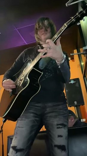 AC/DC - Thunderstruck Acoustic Intro by Eddie Bush