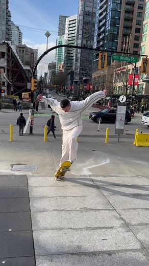Spencer Hamilton Lil’ Spring Training 📲 Mike Lyon #skateboarding #fyp #canadianskateboarding