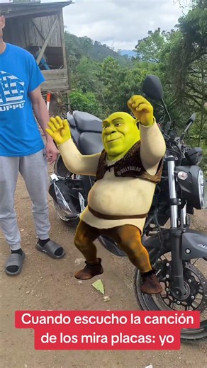 Escucho la canción de los mira placas #gixxersf250 #motos #miraplacas
