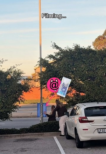 Stick & Seek Cash Sticker Drop Port Elizabeth | Experiential Marketing