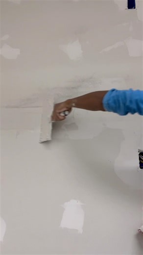 Muddling 101 #drywall #mudding #construction #sheetrock #shorts