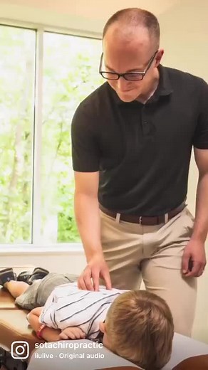 See what chiropractic care at Sota Chiropractic looks like👍🏻 . #holistico #holisticwellness #betterchoices #holisticremedies #naturalwellness #alternativehealth #chiropracticoffice #simplehealth #alternativehealing #healyourself #holisticlife #holistichealthcare #holisticlife #naturalsolutions #healthbenefits #healnaturally #spinalhealth #movementismedicine #bodyawareness #chirotok #chiropractorsofinstagram #chiro #chiros #chiropracticadjustment #getadjusted #chiropracticworks #chiropractors