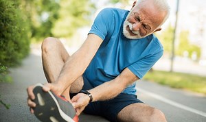 Two types of pain in your foot can signal a blood clot is forming