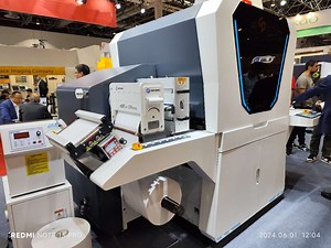 [Hot Item] Entry Level UV Inkjet Digital Label Printer