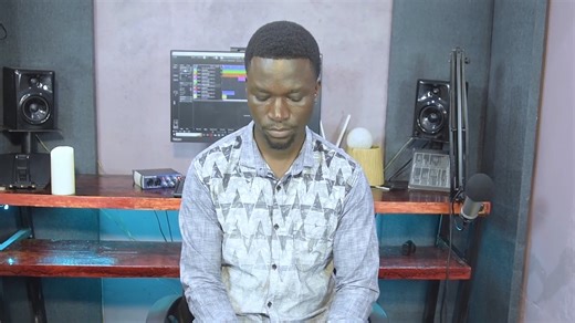 Hey! Ena amafuna full cover version ya kanyimbo komwe tinakazolowera kuti nkachisankho ka. Amene mumafunsa title aja: This song is called Zambezi by Carstens, De Waal, Lex and Hillard Good night fam. #yazatalk #ontechmultimedia | Nelson Nkhata