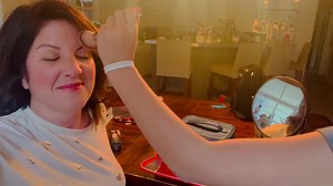 Today we organized the “anchor makeup.” See you tomorrow, WESH 2 News! 📺 *First day on the air is Wednesday at Noon & 4! #wrinkles #mygirl | Nancy Alvarez