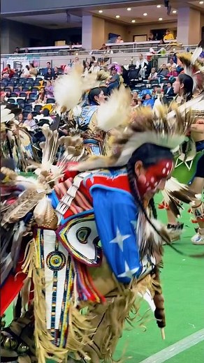 Men’s traditional dancer🪶 #indigenous #powwow #traditional #dance #culture #nativeamerican #shorts