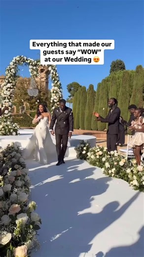 Perfête | Wedding and Celebration Inspiration on Instagram: "Everything that made this @kristenvp‘s wedding wow, from the welcome signs to the cocktail hour and every thoughtful detail in between. Save this for inspiration Perfume bar: @silviamartinaeventos ✍️Wedding planner: @luxeweddings #perfetewedding #wedding #surprise cocktailhour"