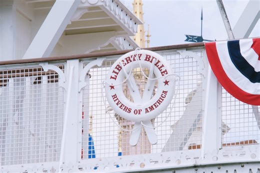 Liberty Square Riverboat 2025 tour at Magic Kingdom with 40 photos, 20-minute POV