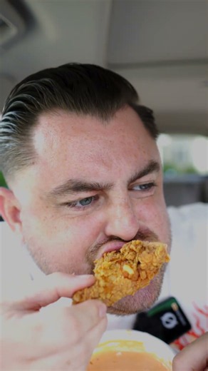 Trying KFC’s Hot Ranch 🔥🍗 #foodie #mukbang #shorts #eating #viral #kfc