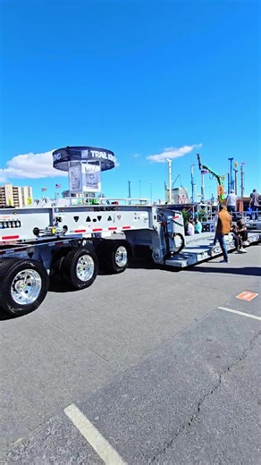 Exploring the Trailking 80-Ton Modular Trailer