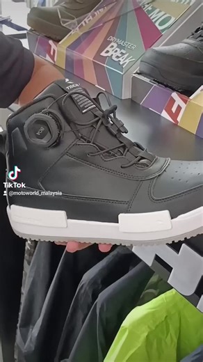 Taichi RSS014 Drymaster Brake Boa System ✅ Waterproof ✅ Boa ✅ CE Certified Level 1 | Motoworld Malaysia