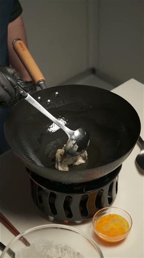 Tips on cooking oysters the proper way #oyster #oysterrecipe #seafoodrecipe #tainanfood