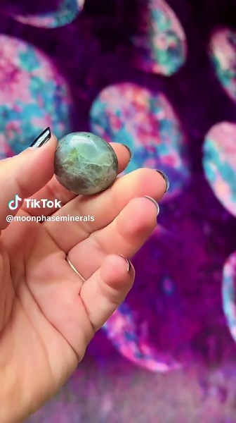 sunset labradorite pebble🌅 • $18 CAD, plus shipping📬 • comment or dm to claim, or purchase on etsy🩵 #foryou #fyp #crystals #crystalsales #labradorite