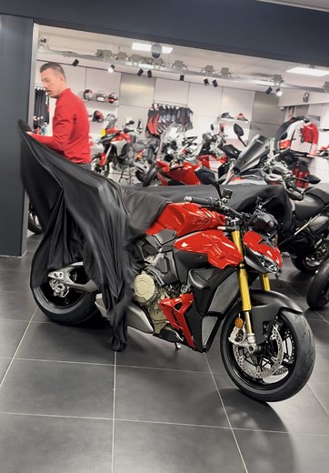 2025 Ducati Streetfighter V4S: Onze Showroomupdate