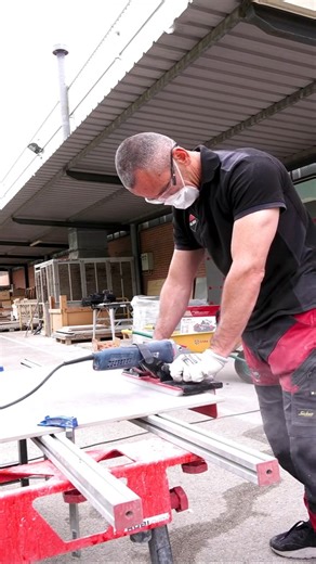 Rubi ProEdger, ingleteadora y biseladora que te ayudará a obtener acabados perfectos 💪 #RubiTools #proedger #tools #herramientas #tiler #tiling #construction #inglete #COLOCADOR | Quim Rubi Tools