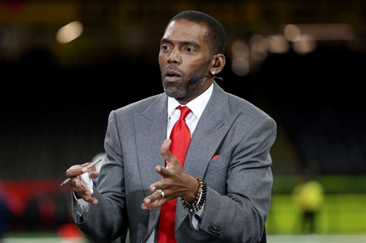 "I could put that 84 back on once again": Randy Moss leaves the gate open for coming out of retirement while revealing the reason