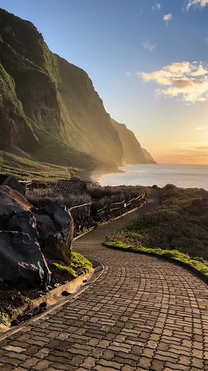 Discover the Hidden Gems of Madeira: Ultimate Travel Guide and Interactive Map