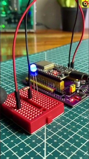 Simple ESP32 LED Project for Beginners #esp32 ‪@SriTu_Hobby_LEGO‬