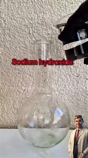 Chem Club on Instagram: "The blue bottle experiment is a color-changing redox chemical reaction. An aqueous solution containing glucose, sodium hydroxide, methylene blue is prepared in a closed bottle containing some air. Upon standing, it spontaneously turns from blue to colorless due to reduction of methylene blue by the alkaline glucose solution. However, shaking the bottle oxidizes methylene blue back into its blue form. #chemistry #science #chemistrymagic"