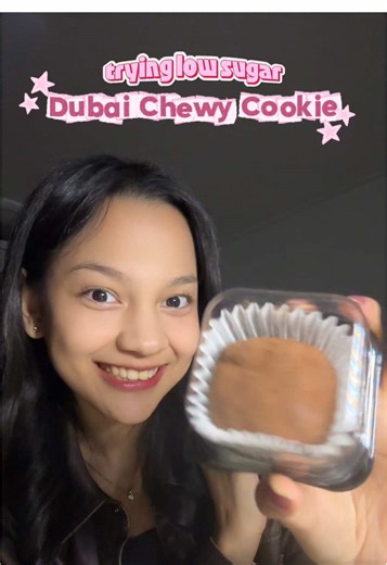 trying a low sugar dubai chewy cookie… apa ya bedanya 🤔 #dubaichewycookie #두쫀쿠
