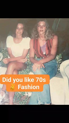#fblifestyle #fypシ゚viralシfypシ゚ #70s fashion #viralvideoシ #reelschallenge #goodolddays | Classic Memory Lane