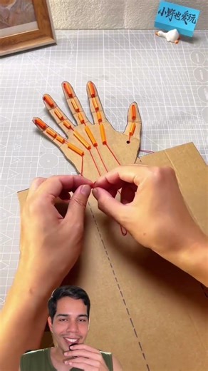 How to replicate the human hand? 🦾