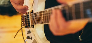 10 Beginner Funk Guitar Songs You Can Play Right Away - Happy New Guitar Day