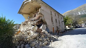 Why is Italy hit by so many deadly earthquakes?