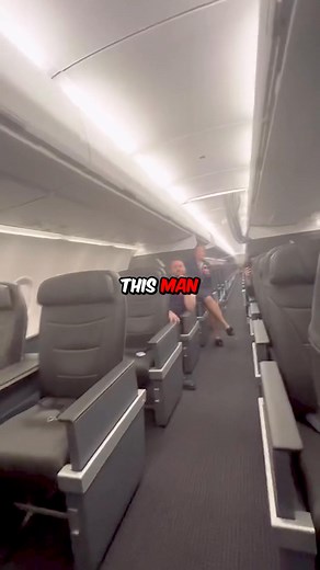 The Best Flight Ever @phil.stringer | The Smart Chunkz