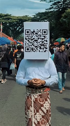 Magelang Wedding Fair 2026 | Jangan cuma dipandangi, coba scan aku!” 😉📲 Penasaran ada apa di balik QR Code ini? Kami hadir di jalanan Magelang untuk memastikan kamu... | Instagram
