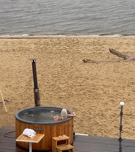 Yuliya on Instagram: "Маленький кусочек этих выходных🥰 Оставлю здесь #море #чаны #одесса #sea #weekend"