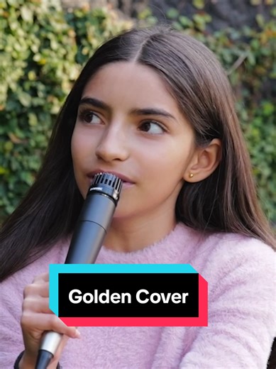 Aitana y Vadhir Derbez Cantando Golden de K-Pop