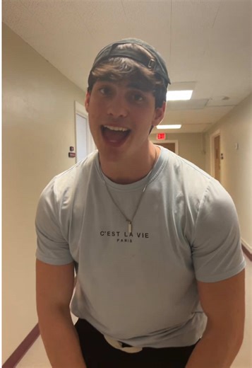 Met her on the way to Chicago #fyp #chicago #michaeljackson #xyzbca | met her on my way to chicago