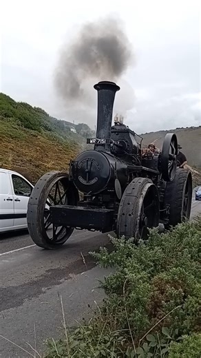 Huge Fowler ploughing traction engine climbs engine hill Porthtowan 2025