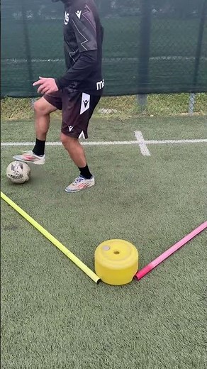 TECNICA DI BASE 3 esercizi #calcio #soccer #soccertraining #football #footballtraining #tutorial