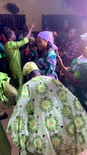 IBADAN CRAZY DANCERS (@ibadancrazydancers)’s videos with original sound - IBADAN CRAZY DANCERS