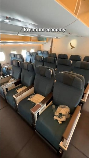 What Is Premium Economy? Let's Try It On Cathay Pacific✈️