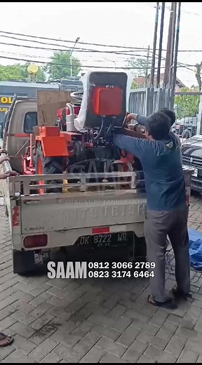 Traktor Mini Roda 4 CM18HP Harga Rp. 44 juta,- Tersedia di Saam Jember Saam SAAM - Santoso Advance Agricultural Machinery - Info WA 0812 3066 2789 #saamjember #traktormini #mekanisasipertanian | Saam Mesin Pertanian