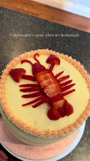 Calories definitely don’t count when it’s homemade 🤷🏼‍♀️ #baking #fyp #recipe #sweettreat #cake