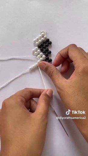Easy DIY Bracelet in 1 Minute