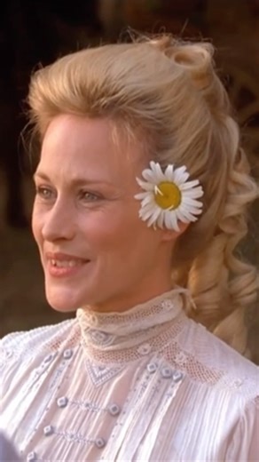 vibeyvidzz on Instagram: "The Story of Kissin’ Kate Barlow in Holes (2003) #PatriciaArquette #holes #disney #kissinkatebarlow #holesmovie #edit #Love #tragedy #fyp #vibeyvidzz"