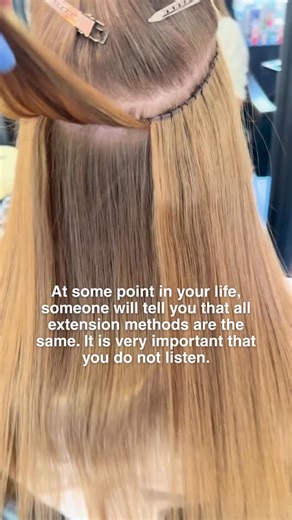 Del la Rouge Hair Extensions, Education & Training on Instagram: "At some point, someone will tell you that all extension methods are the same. It’s very important that you don’t listen. 👀 Every technique has a different purpose, a different finish, a different way of respecting the health of your natural hair. And choosing the wrong one can change your results entirely. This is why we customize everything, your method, your weft, your placement, your maintenance plan. 🤍 Because the right exte