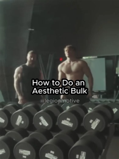 How to Do an Aesthetic Bulk ? 👇🏻 Find-out | David Laid 1. Start with a small calorie surplus Aim for a moderate surplus rather than overeating. Around 200–300 calories above maintenance is usually enough to support steady muscle growth without unnecessary fat gain. 2. Eat enough protein Aim for around 1.6–2.2 g of protein per kg of body weight per day. Prioritize foods like lean meat, eggs, fish, dairy, and other high-quality protein sources. 3. Prioritize carbs and healthy fats Carbohydrates 