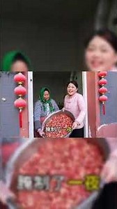 年关将至婆婆买来30斤前腿肉，在家灌腊肠吃！！