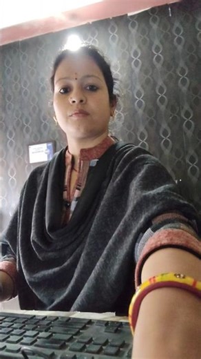 MY FIRST DAY COMPUTER CLASS 🖥️#trending #viral #song #bollywood #lifeisbutadream #nonfollowers #baby