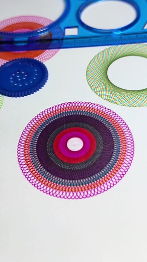 Mesmerizing Spirograph Art - Satisfying ASMR Drawing Process